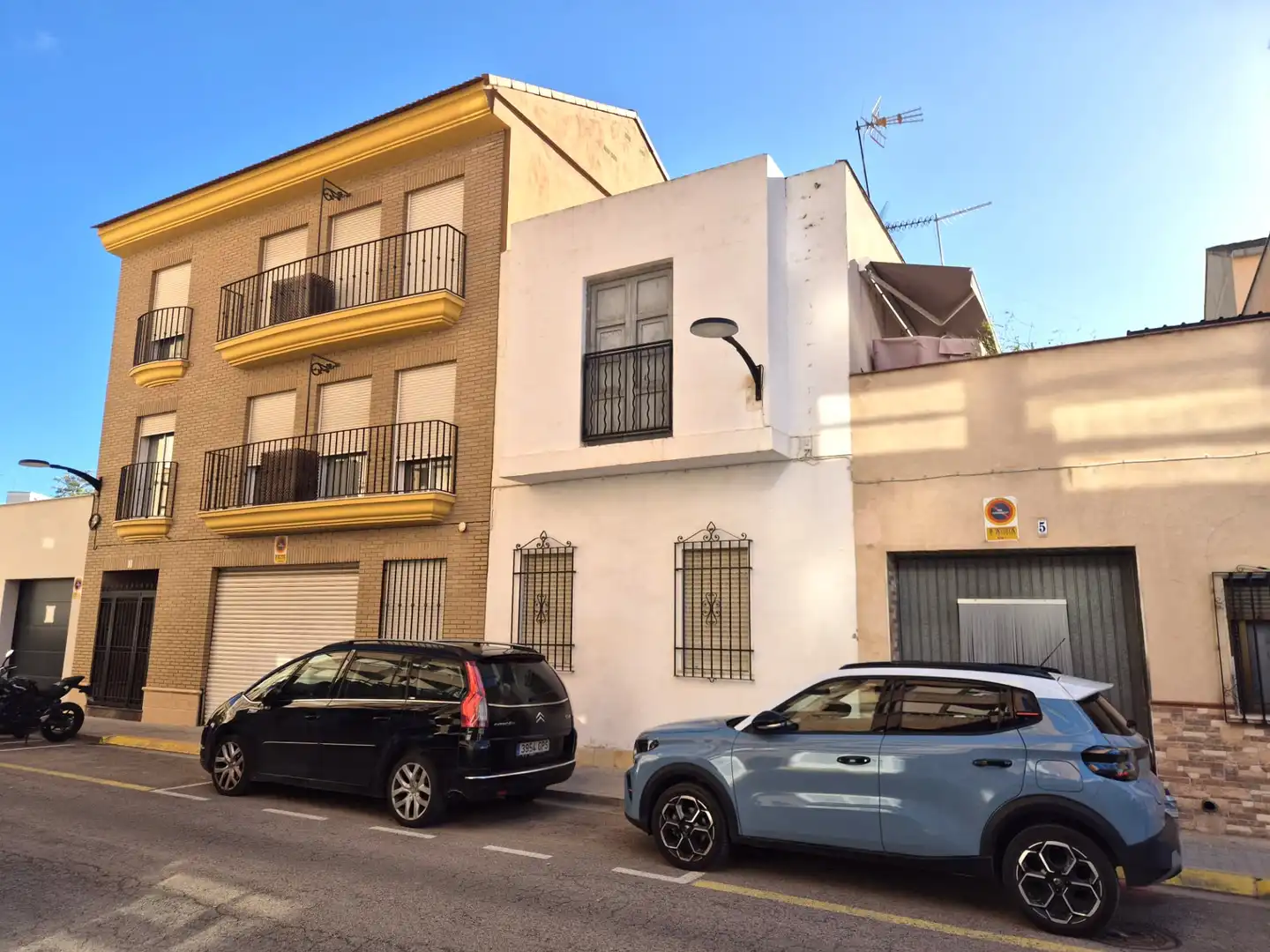 Vista exterior de Casa o xalet en venda en Aldaia amb Aire condicionat, Calefacció i Parquet