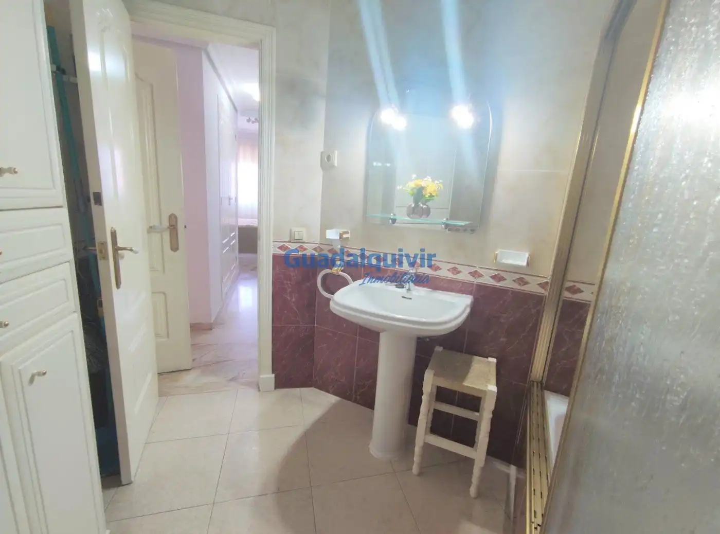 Baño de Piso de alquiler en Sevilla con Aire acondicionado y Terraza