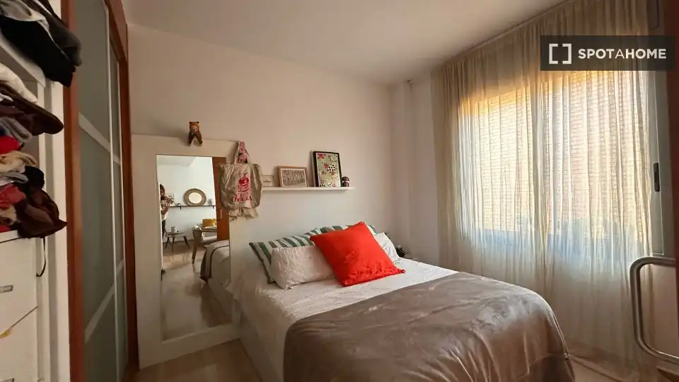 Habitación de Piso de alquiler en Barcelona con Aire acondicionado, Calefacción y Amueblado