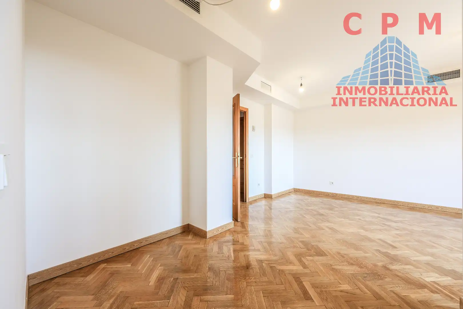 Àtic de lloguer en Madrid amb Aire condicionat, Calefacció i Parquet