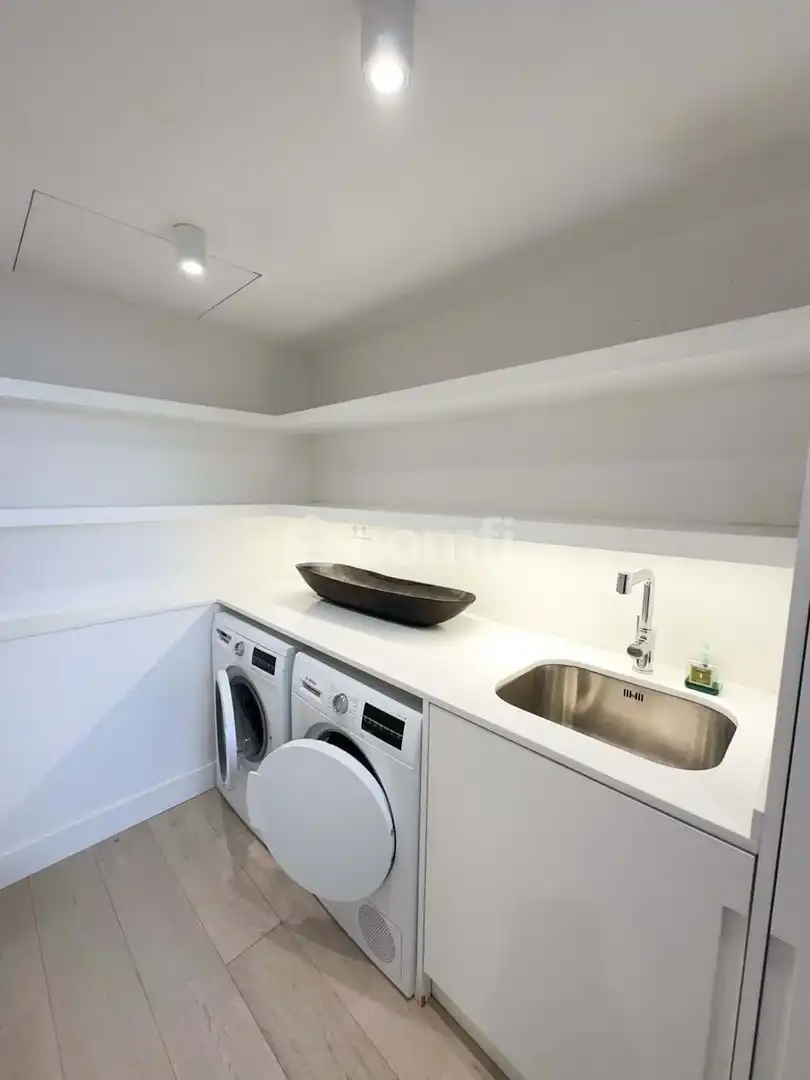 Office for rent in Avila, El Poblenou