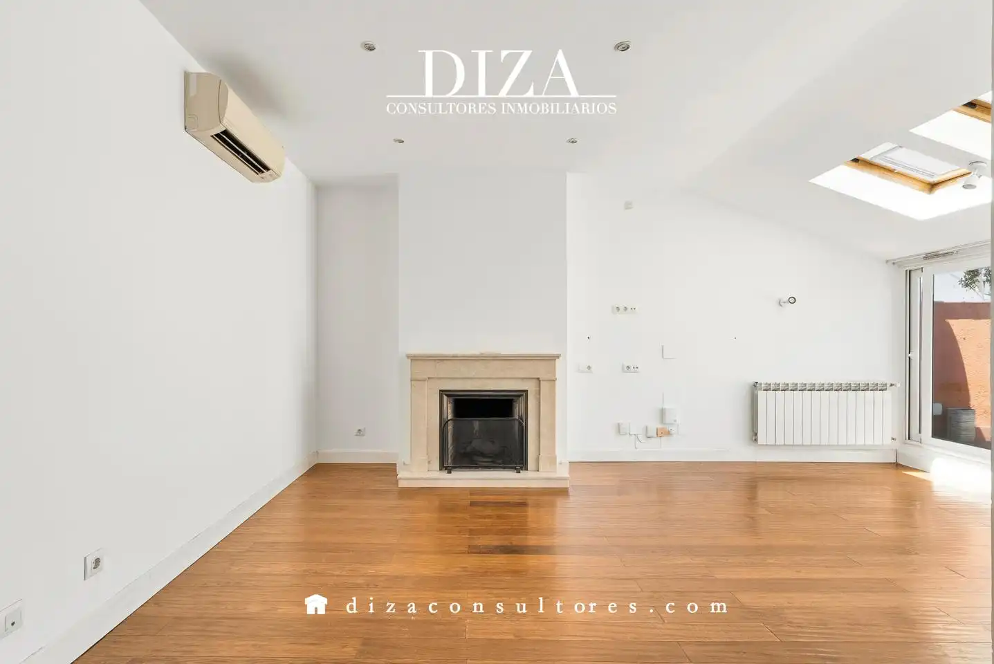 Penthouse with lift for sale in De Bravo Murillo, imagen 2