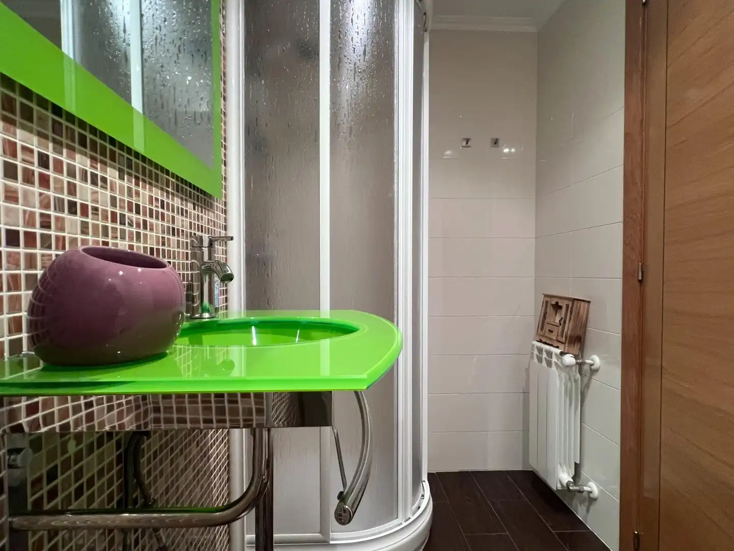 Badezimmer von Wohnung zur Miete in Cambre  mit Heizung, Abstellraum und Möbliert