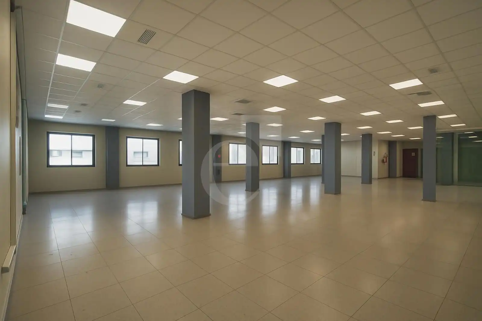 Büro zur Miete in TRAGINERS, Vara de Quart