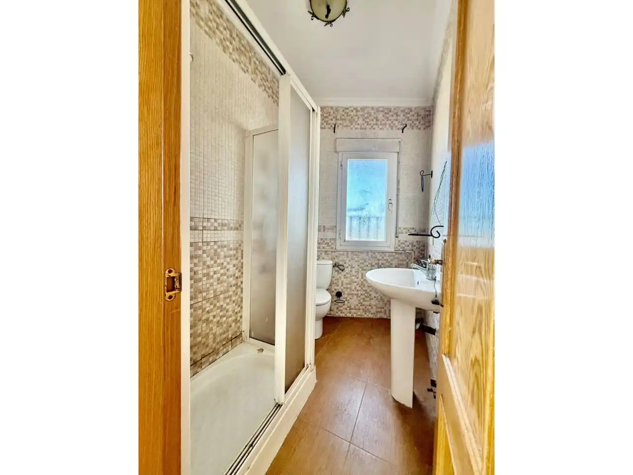 Baño de Casa adosada en venta en Miguel Esteban con Alarma y Piscina comunitaria