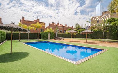 Piscina de Casa o xalet en venda en Tiana amb Terrassa