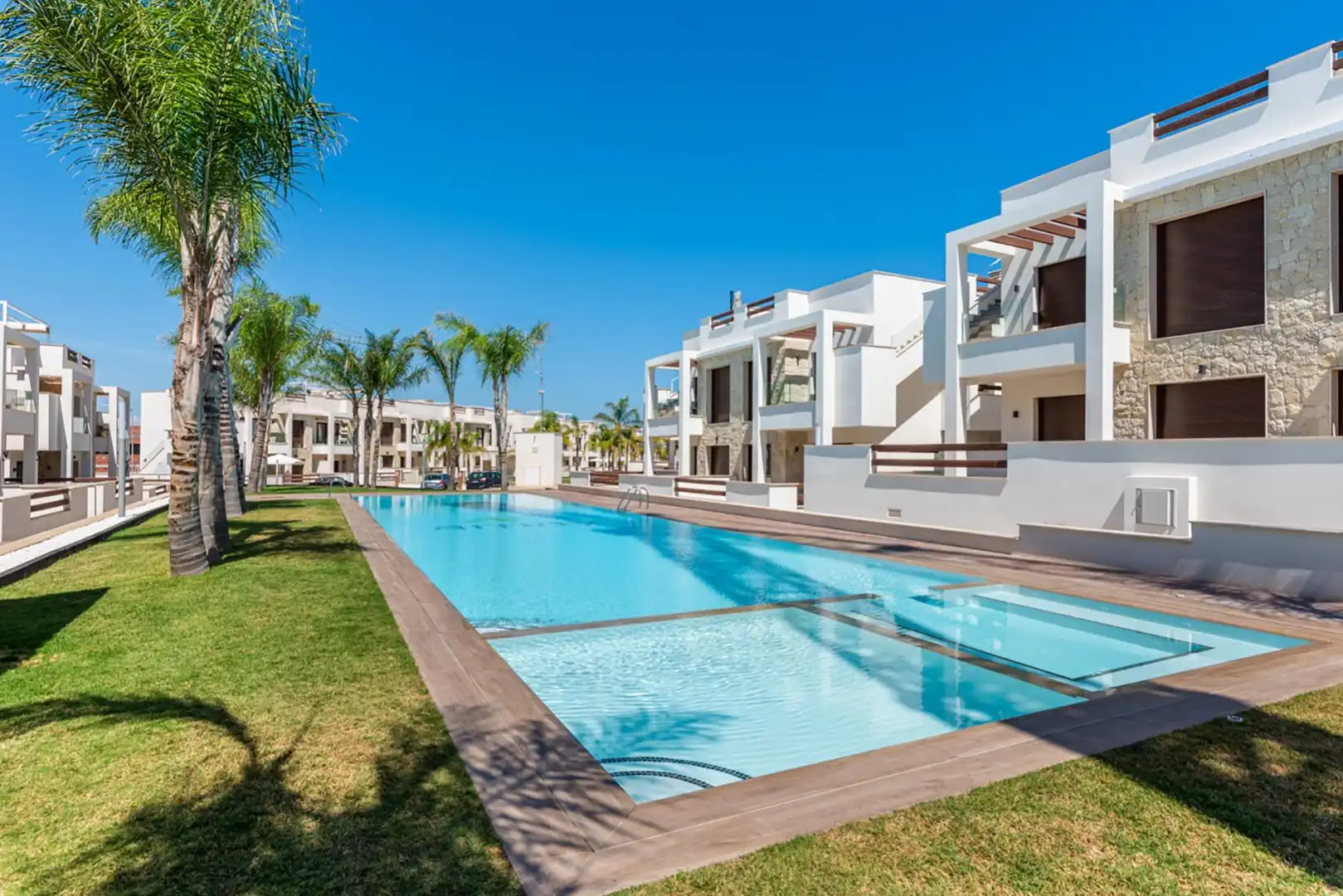 Bungalow con piscina en venta en Los Balcones - Los Altos, imagen 4