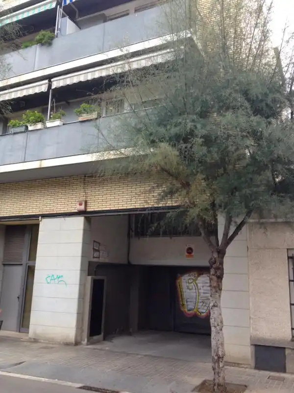 Parcheggio con ascensore in vendita a Enric Morera, imagen 5