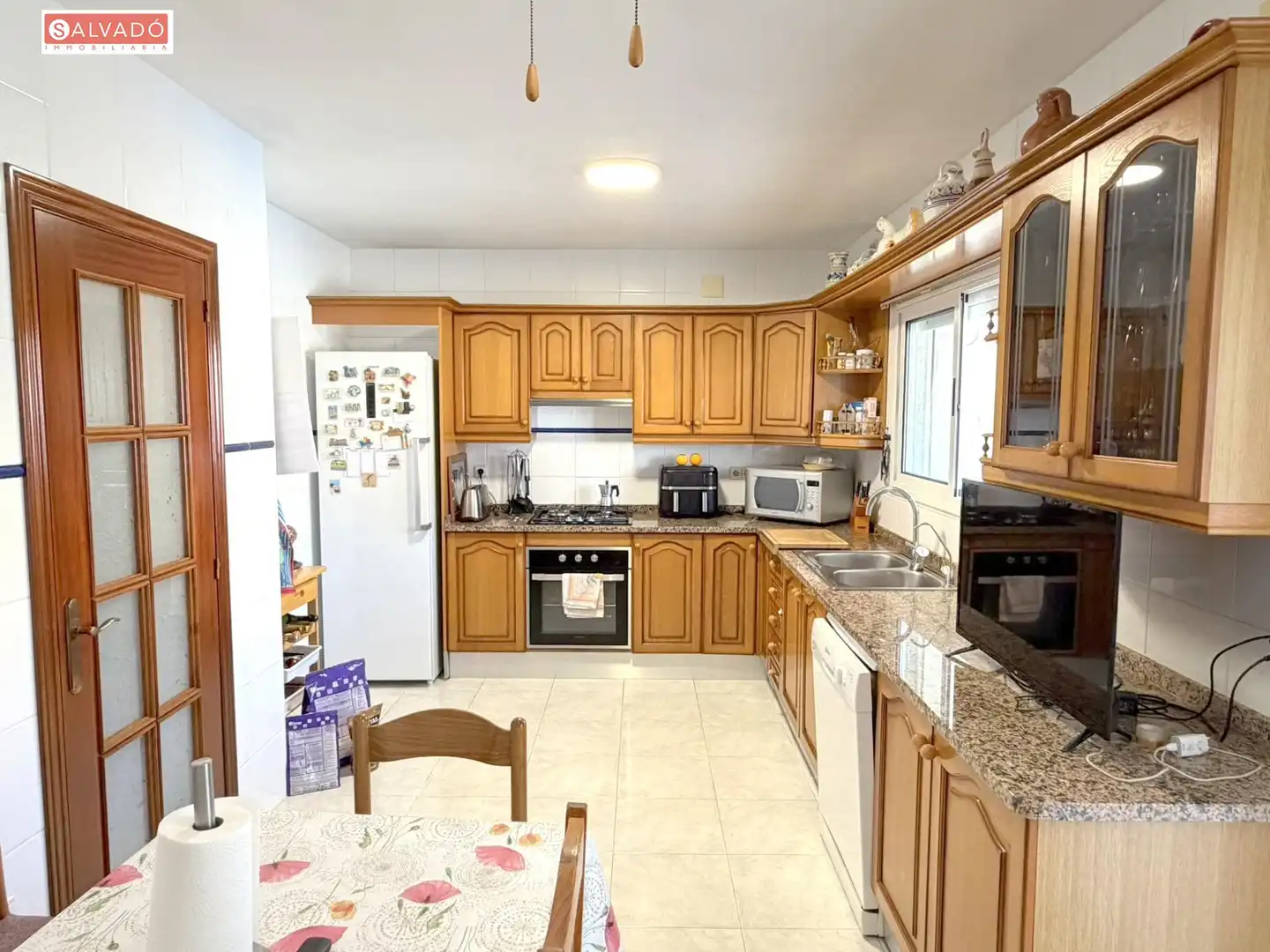 Kitchen of Detached homes for sale in Calafell  with Heating