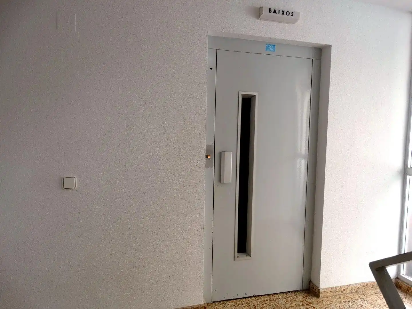 Wohnung zum Verkauf in Amposta mit Terrasse, Abstellraum und Balkon