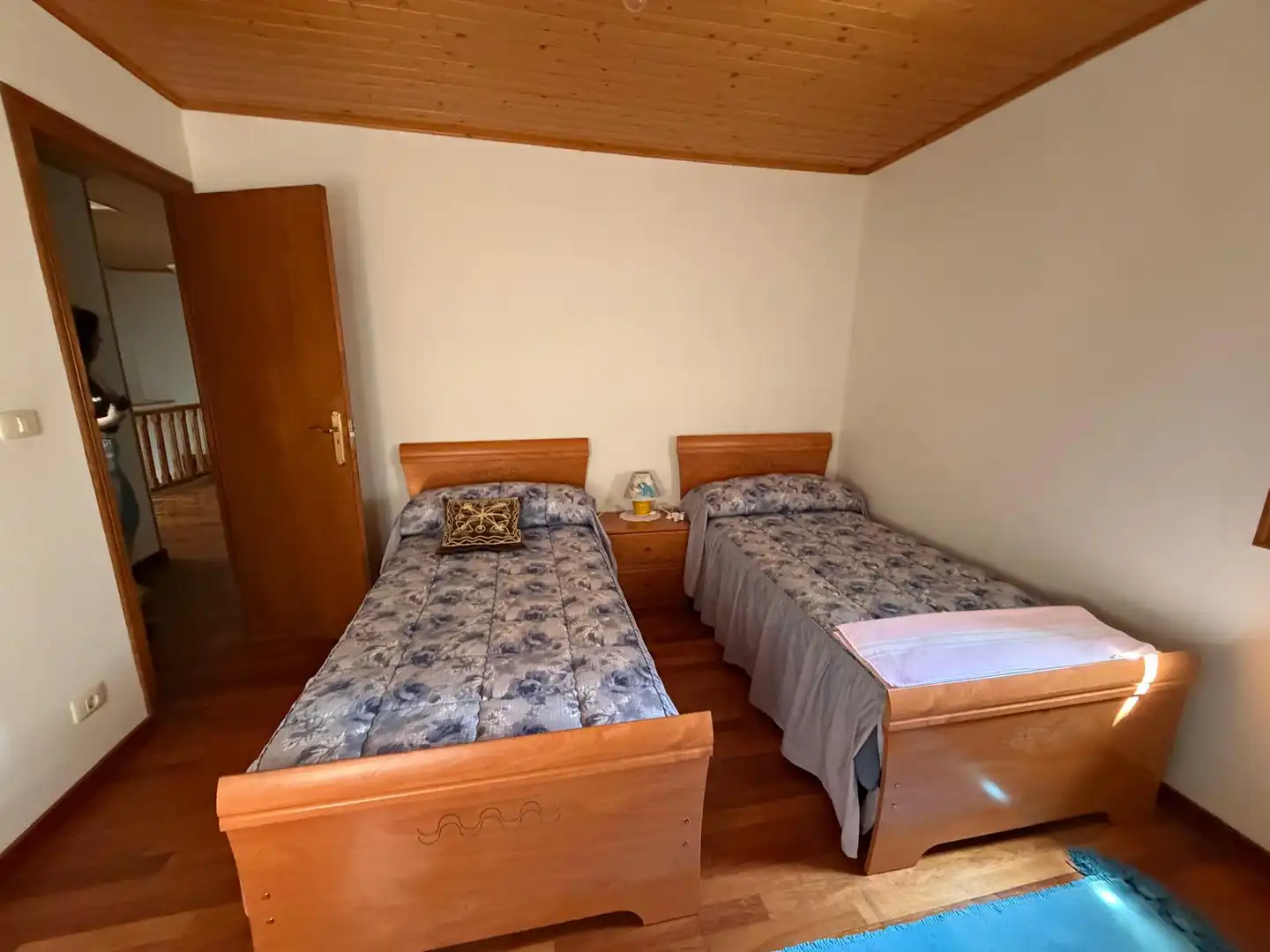 Bedroom of Detached homes for sale in San Xoán de Río  with Heating, Parquet flooring and Furnished