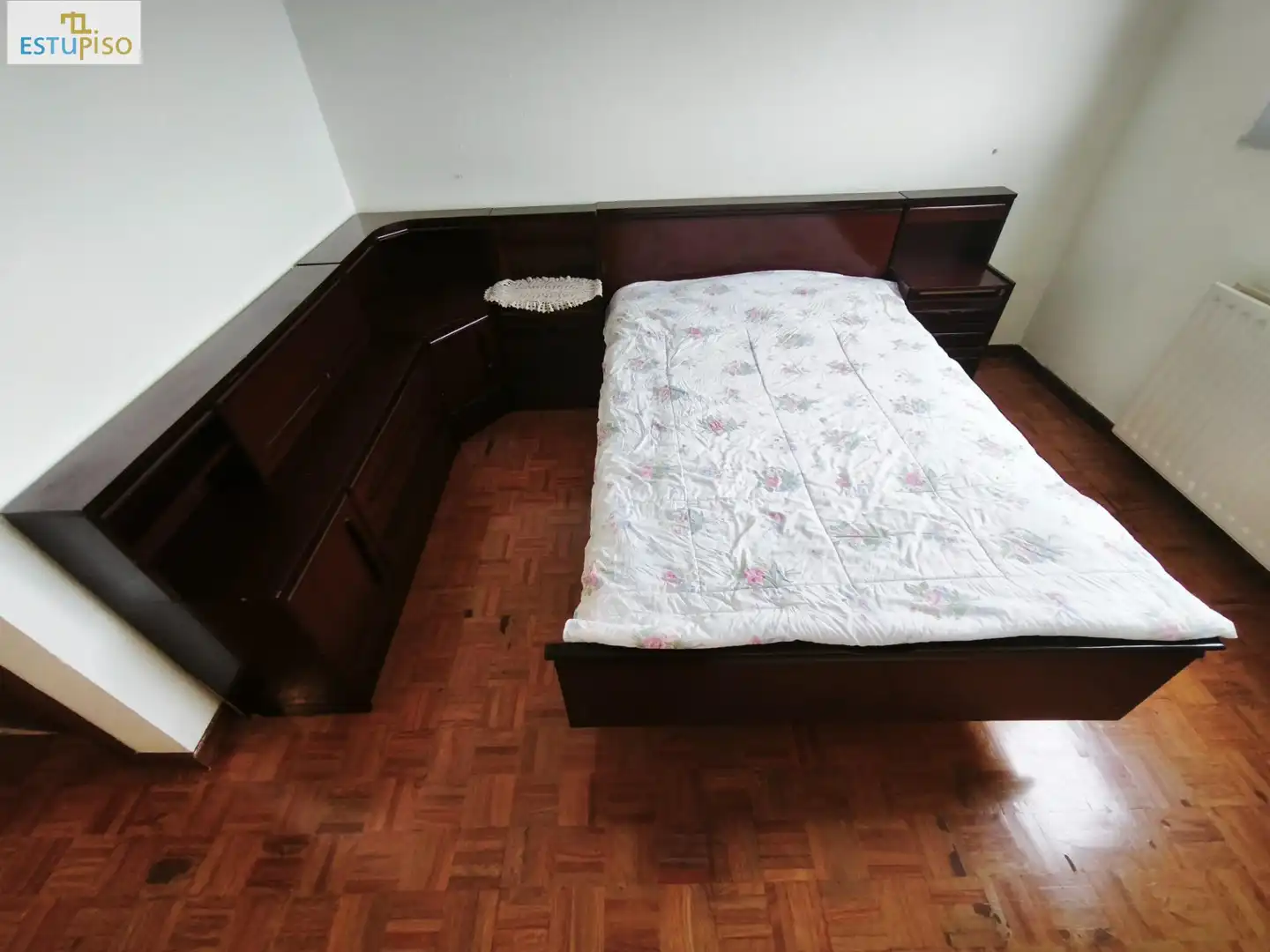 Dormitori de Pis en venda en Vitoria - Gasteiz amb Calefacció, Parquet i Terrassa