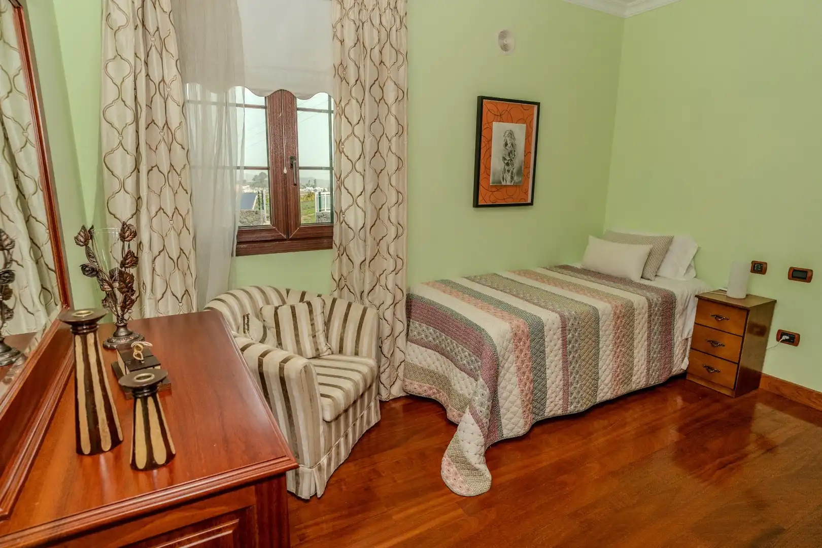 Habitación de Casa o chalet en venta en Vega de San Mateo con Aire acondicionado, Calefacción y Jardín privado