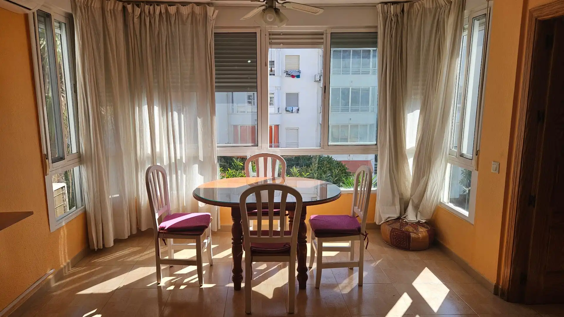 Comedor de Apartamento en venta en Laguna Beach