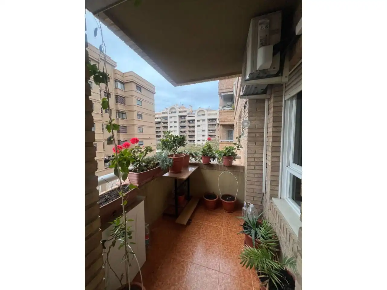 Terrasse von Wohnung zum Verkauf in Castellón de la Plana / Castelló de la Plana mit Klimaanlage, Abstellraum und Möbliert