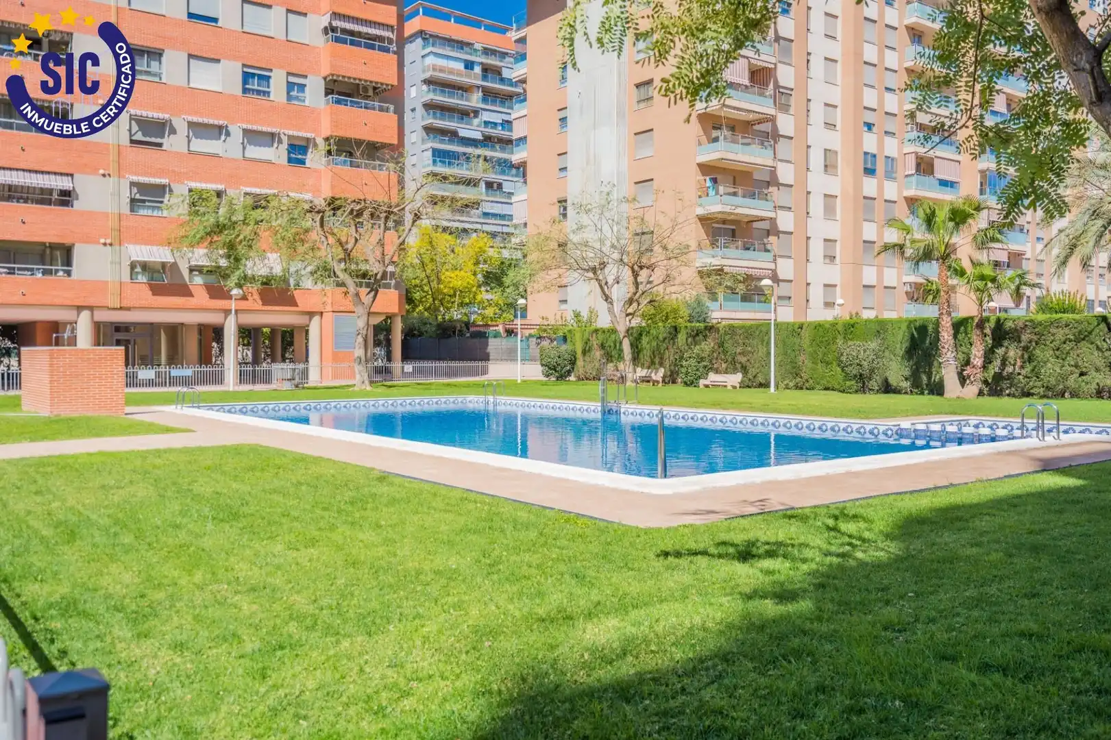 Piscina de Àtic en venda en Mislata amb Aire condicionat, Calefacció i Jardí privat