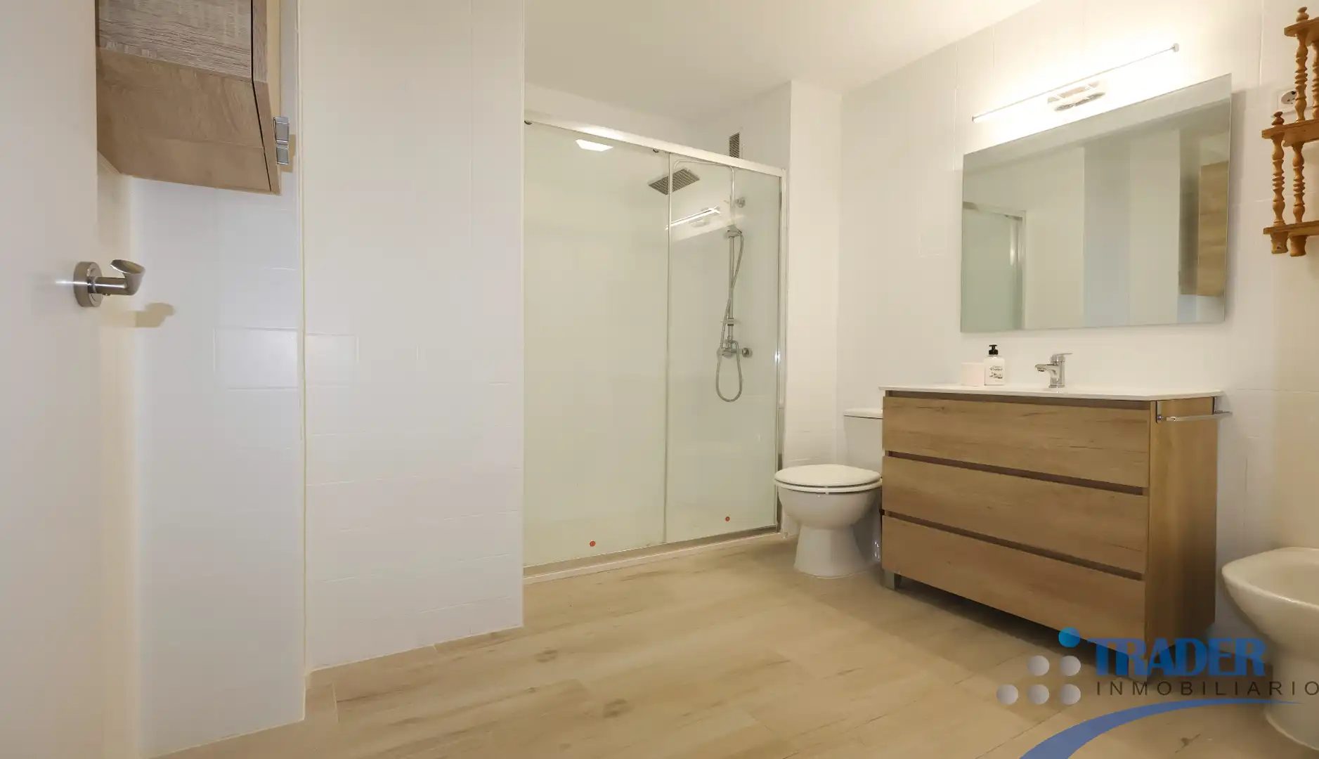 Bathroom of Flat for sale in Fuenlabrada  with Storage room