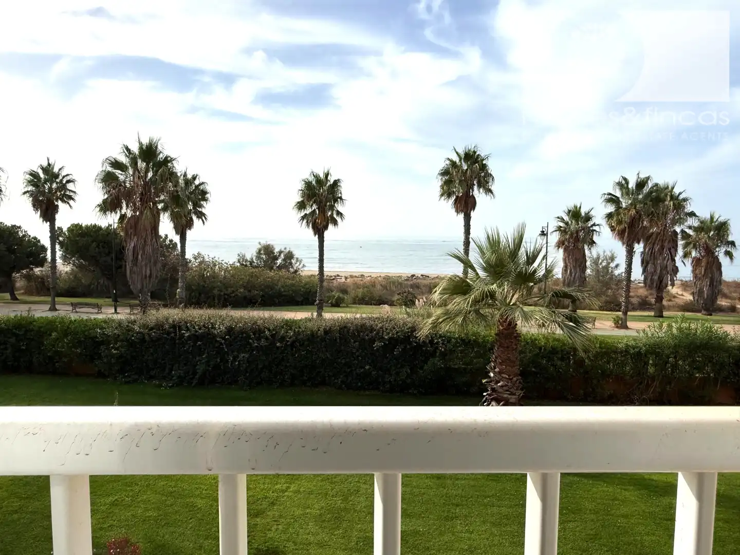 Jardín de Piso en venta en Ayamonte con Terraza, Amueblado y Horno