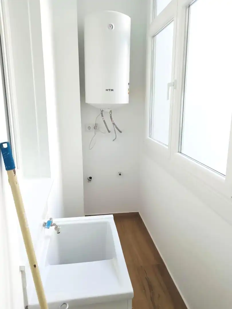 Bany de Pis en venda en A Coruña Capital  amb Calefacció i Traster