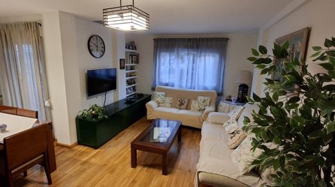 Foto 5 de Piso de alquiler en Calle Calle Virgen del Rocío, Cervantes, Granada Capital