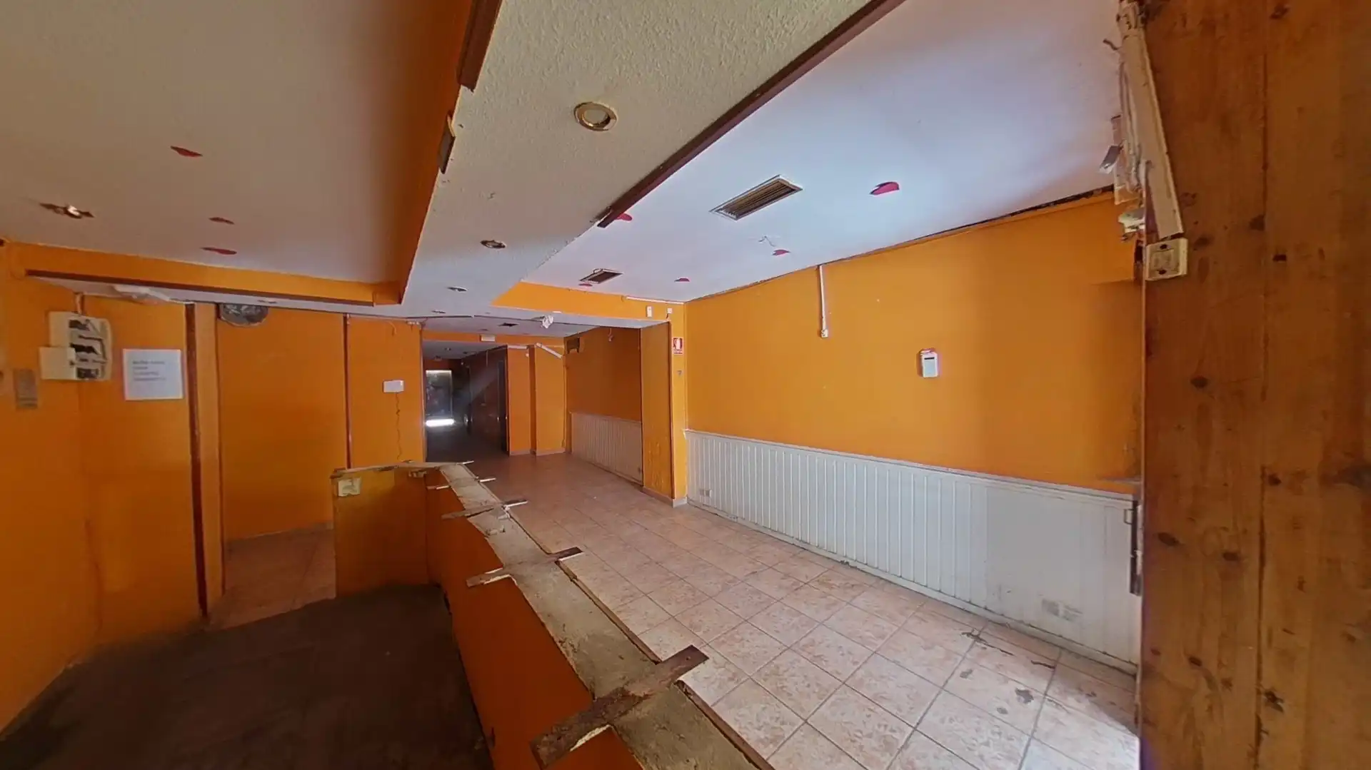 Business premises for sale in San Blas, imagen 3
