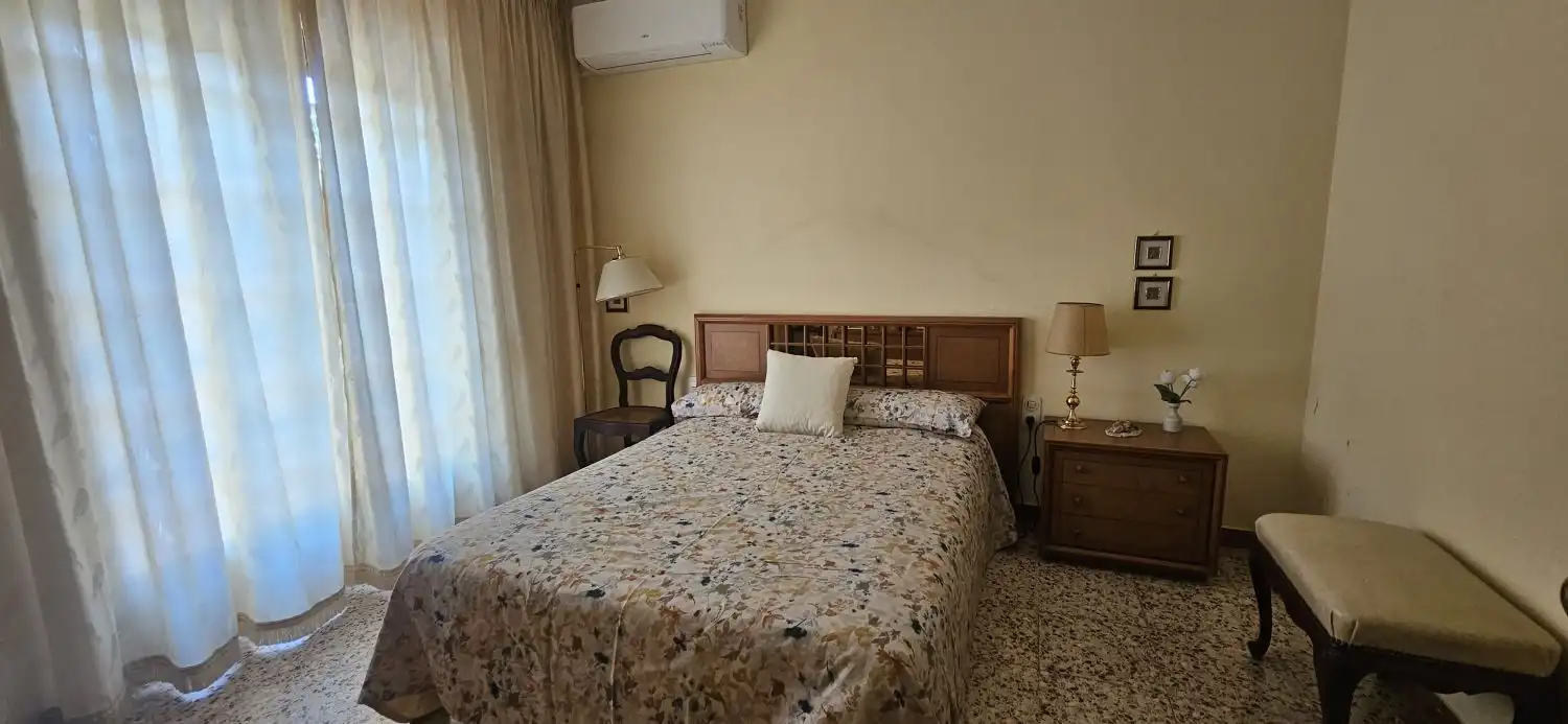 Habitación de Casa o chalet en venta en Corbera de Llobregat con Aire acondicionado, Calefacción y Terraza