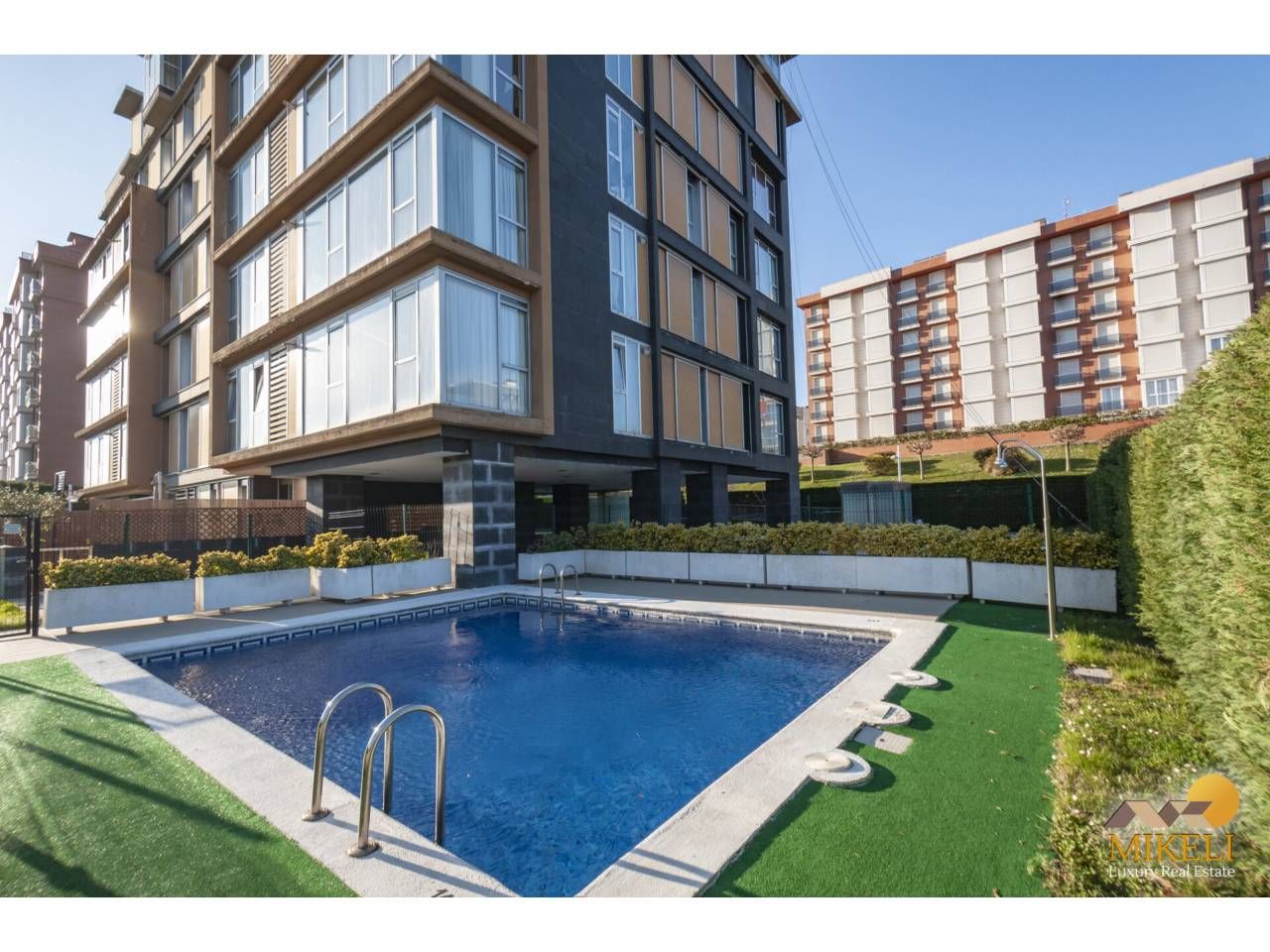 Piscina de Piso de alquiler en Santander con Calefacción, Parquet y Trastero