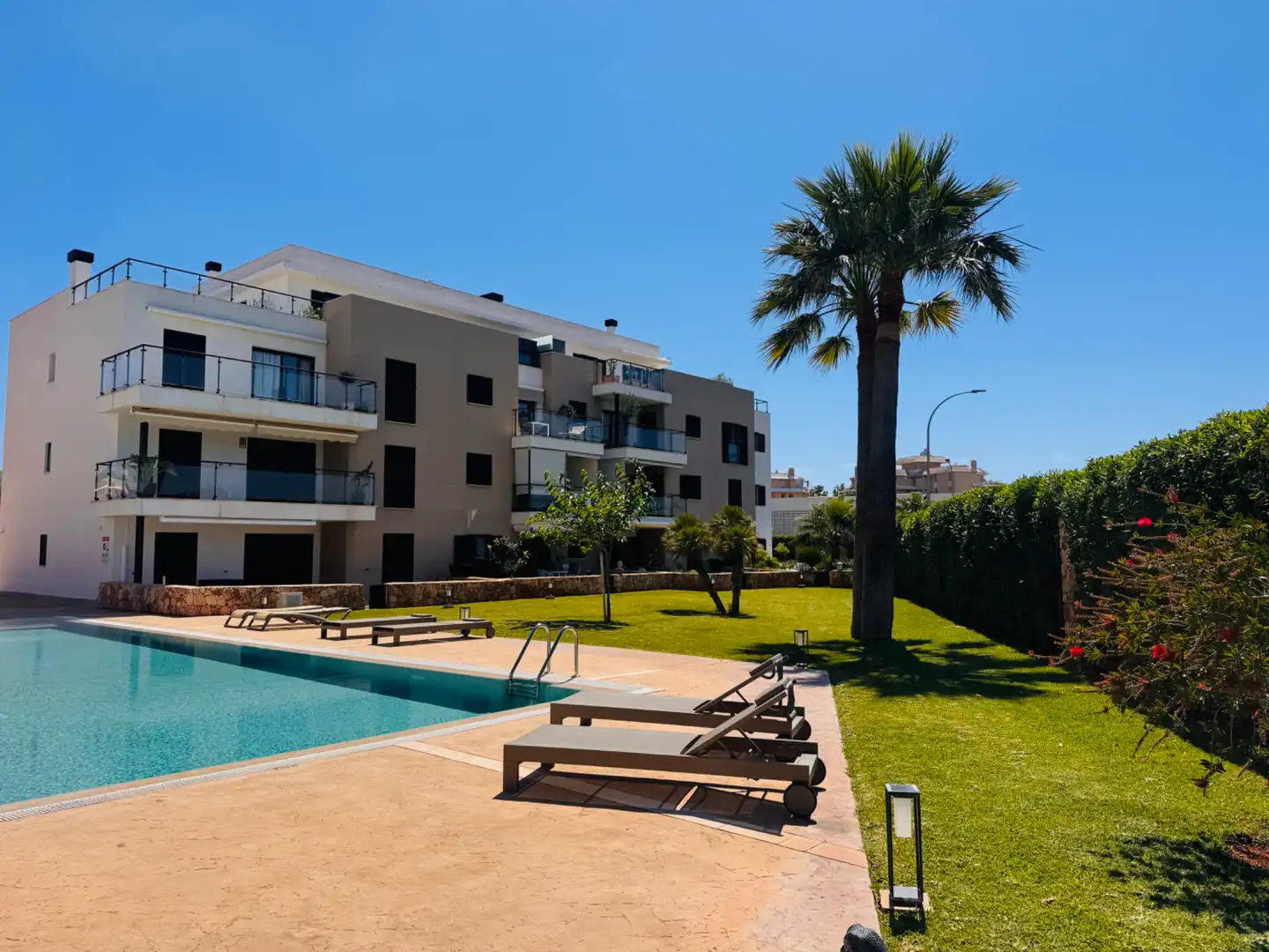 Piscina de Planta baja en venta en Sant Llorenç des Cardassar con Aire acondicionado, Jardín privado y Amueblado