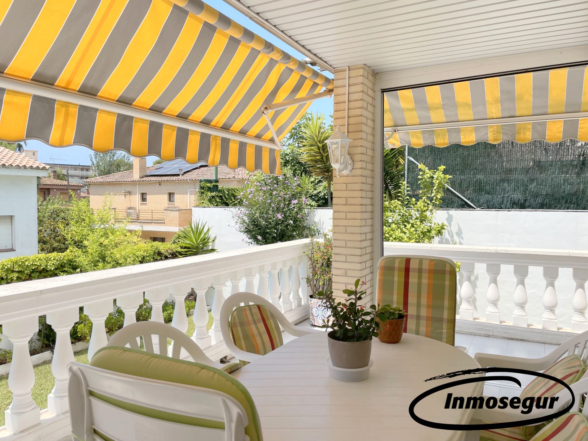 Terrace of House or chalet for sale in Salou  with Air Conditioner, Heating and Private garden