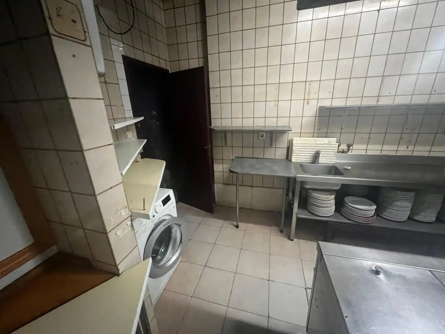 Cocina de Nave industrial en venta en Muñogalindo