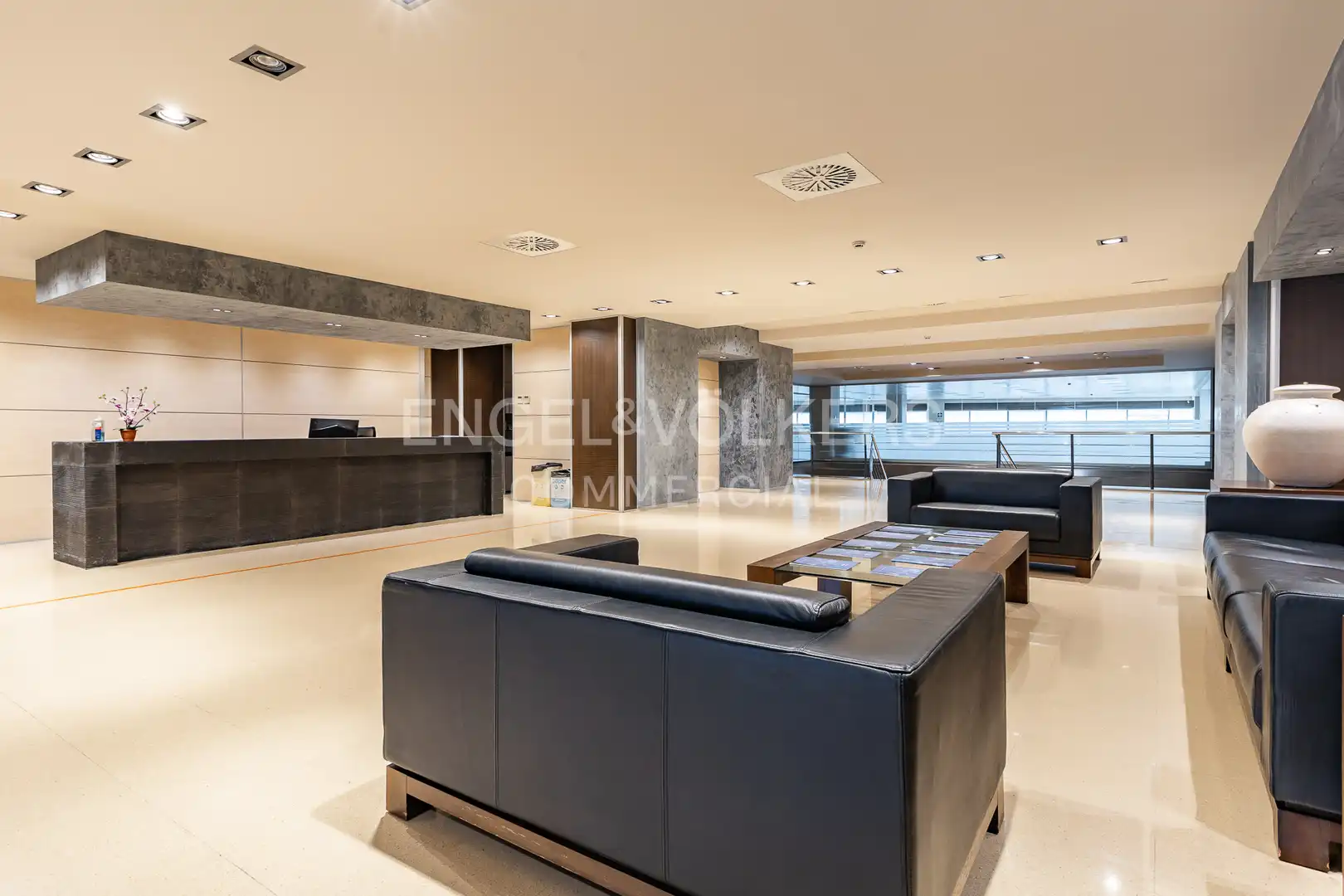 Oficina de lloguer a Centre - Eixample – Can Llobet, imagen 4