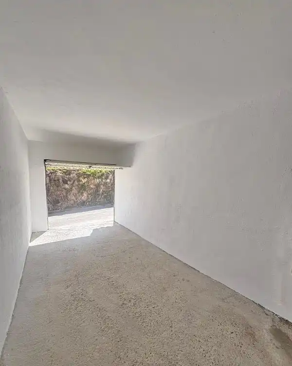 Außenansicht von Garage zur Miete in Torrelodones