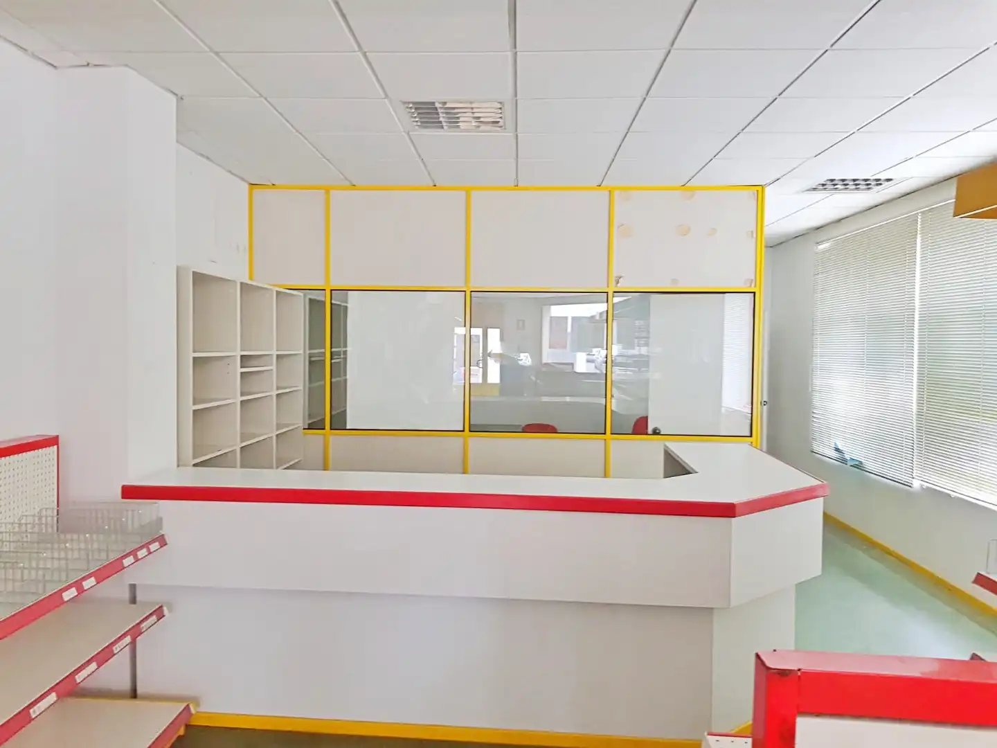 Locale commerciale in vendita a Residencia - Abella, imagen 11