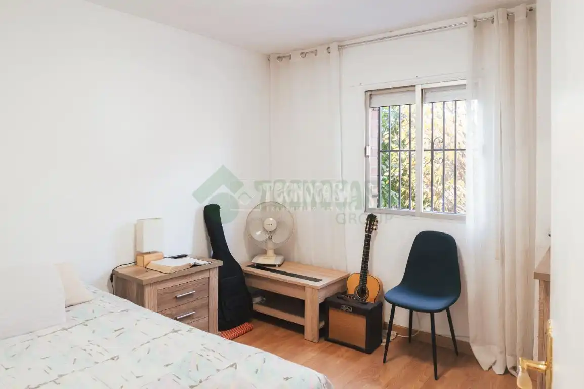 Bedroom of Flat for sale in Granada