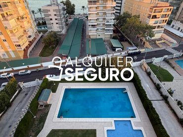 Appartamento con piscina in affitto a Palmeral