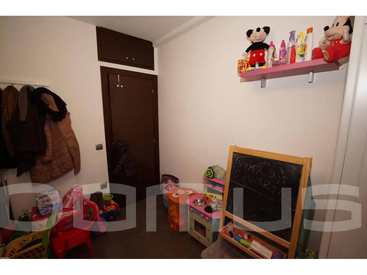 Habitación de Piso en venta en Sant Vicenç Dels Horts con Aire acondicionado, Calefacción y Amueblado