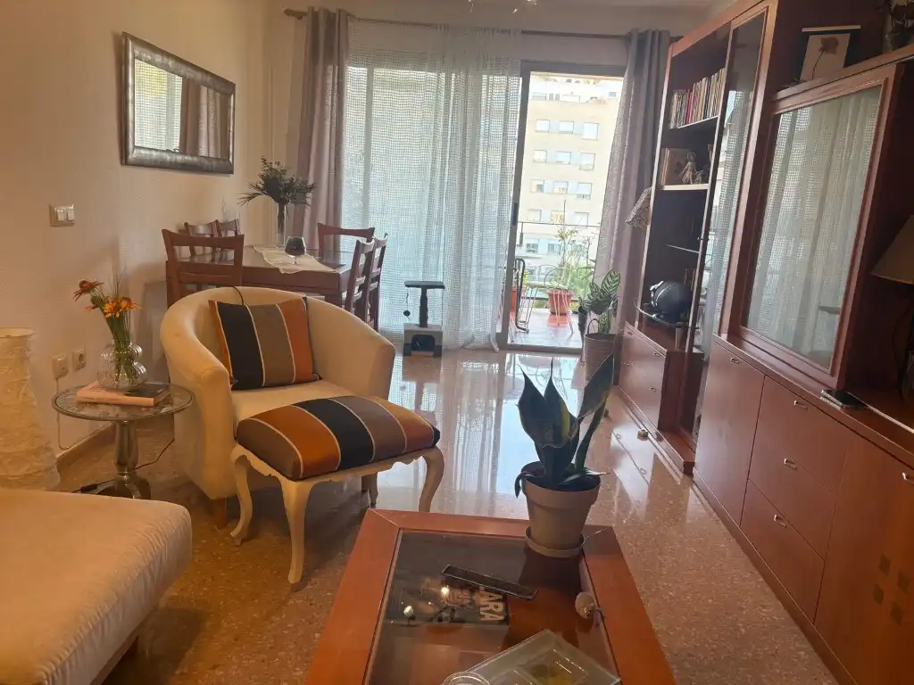Sala d'estar de Pis de lloguer en Paterna amb Aire condicionat, Calefacció i Terrassa