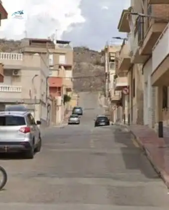 House with garden for sale in Calle JULIAN BESTEIRO, imagen 2