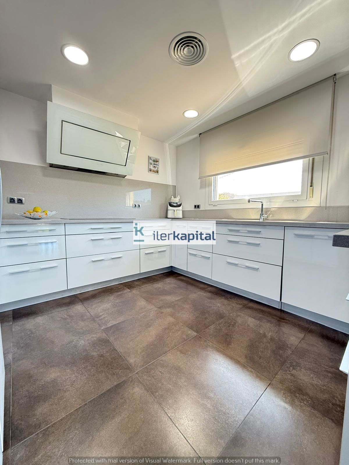 Kitchen of House or chalet for sale in Almacelles  with Air Conditioner, Heating and Private garden