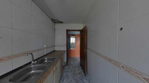 Photo 4 of Flat for sale in Carrer de L'algarve, Badia del Vallès, Barcelona