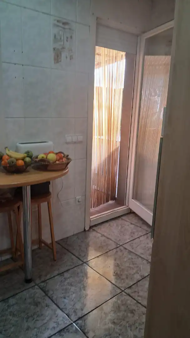 Terrasse von Einfamilien-Reihenhaus zum Verkauf in Olot mit Klimaanlage, Heizung und Parkett