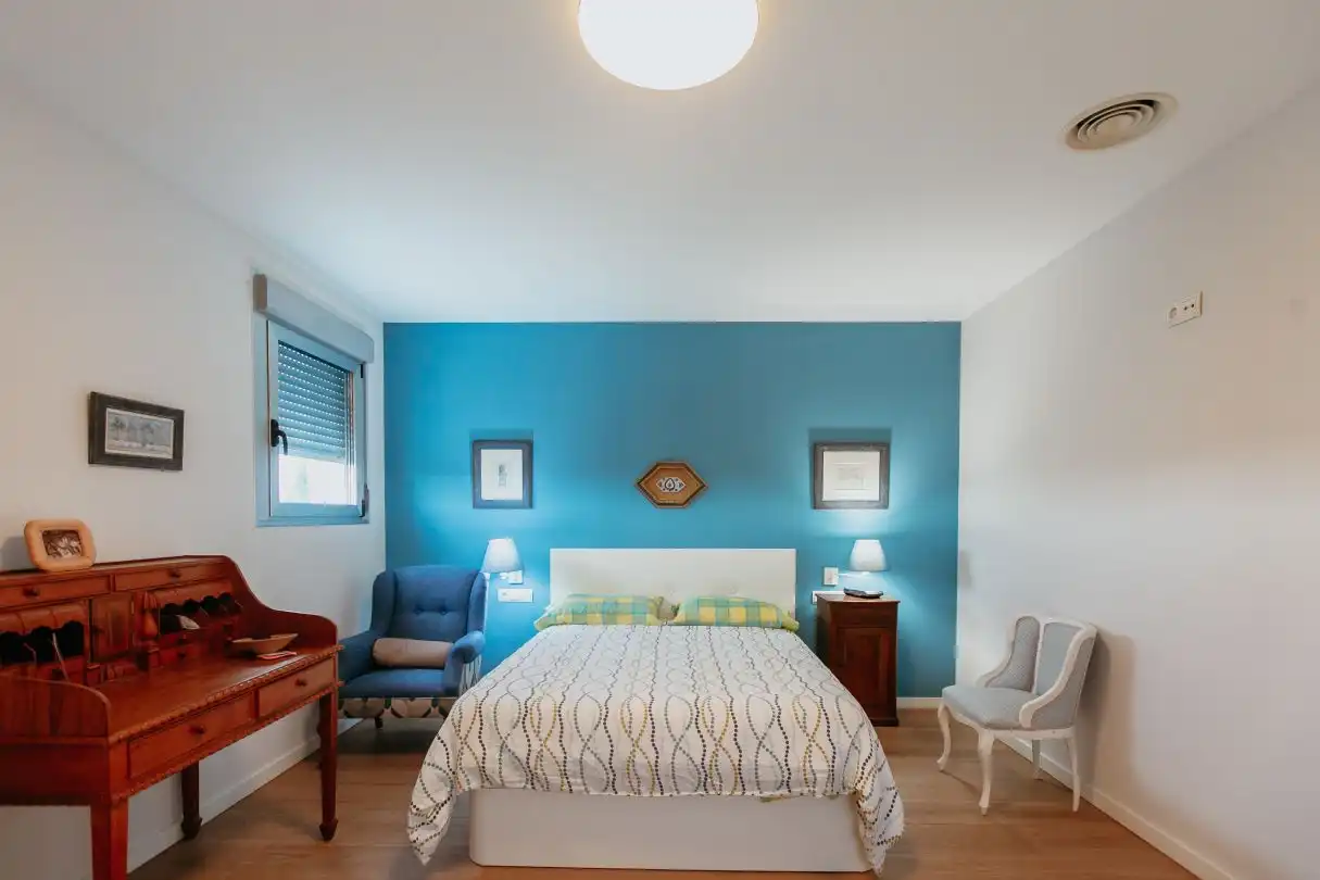 Habitación de Casa o chalet en venta en Huesca con Aire acondicionado, Calefacción y Jardín privado