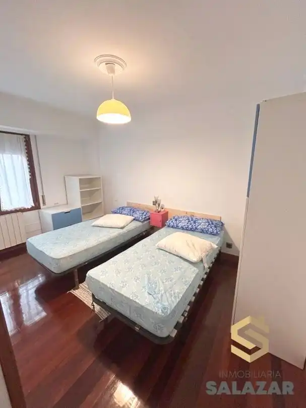 Habitación de Piso de alquiler en Bilbao  con Calefacción