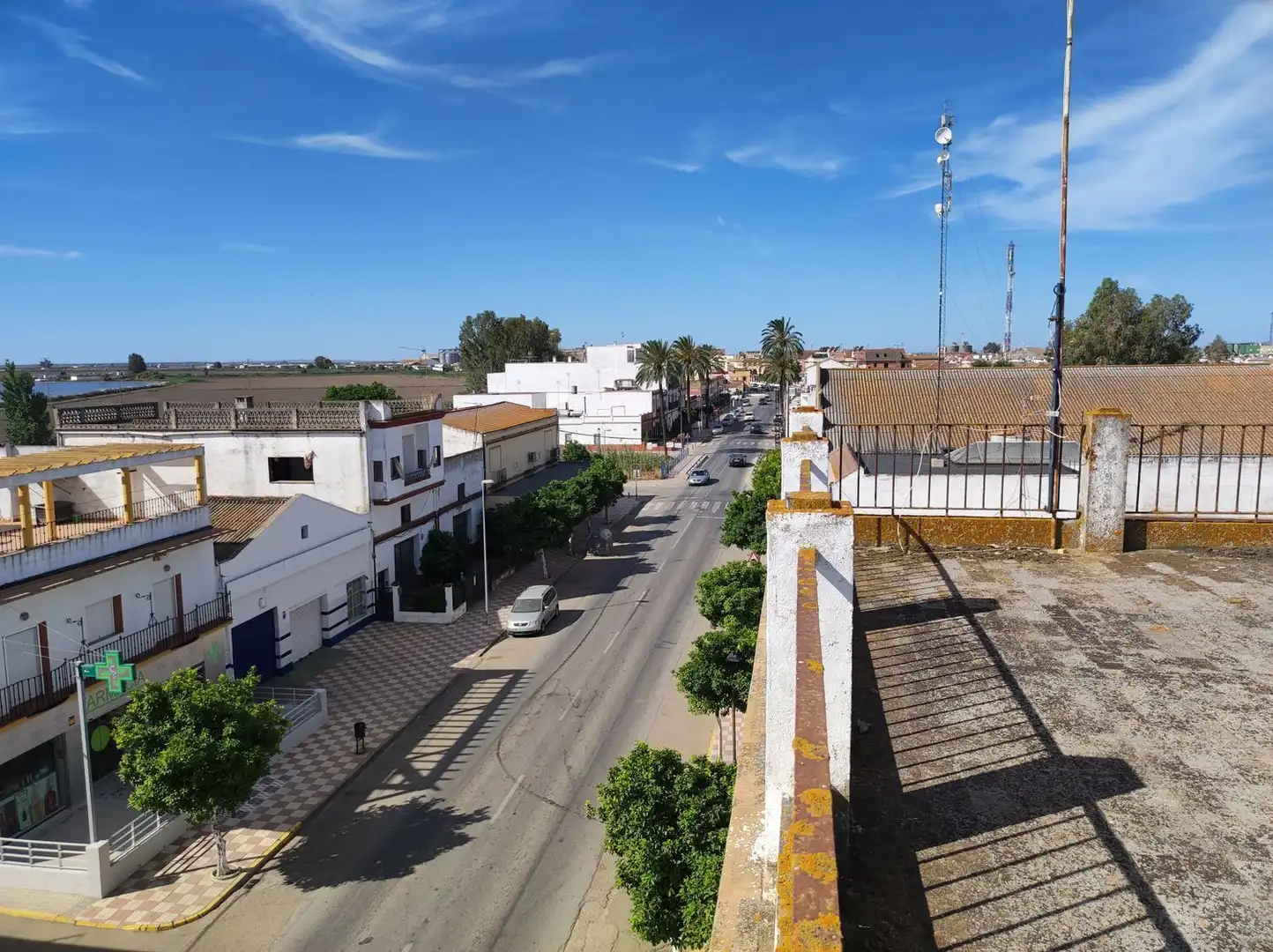 Vista exterior de Nau industrial en venda en Isla Mayor
