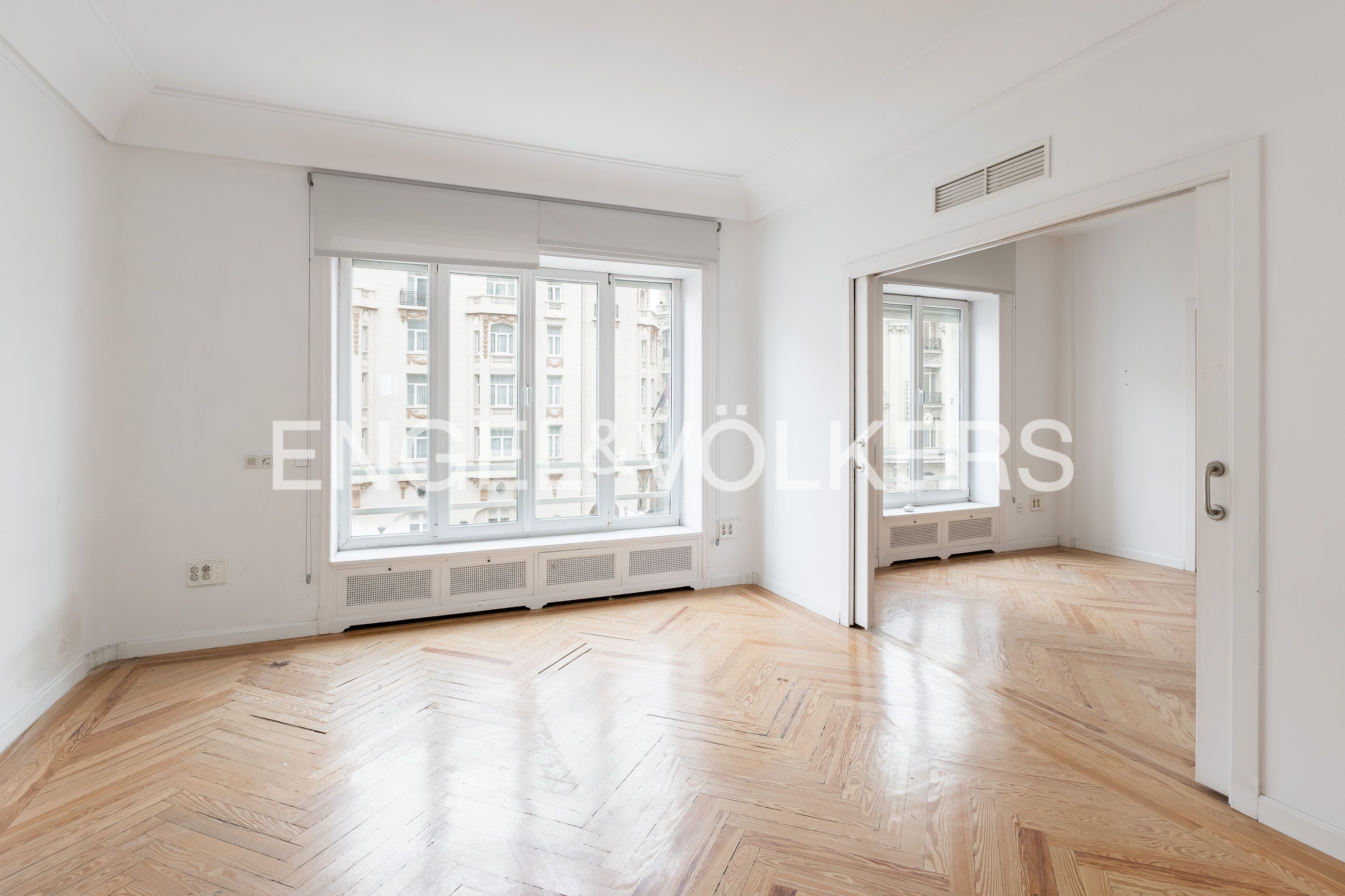 Apartament en venda a Cortes - Huertas