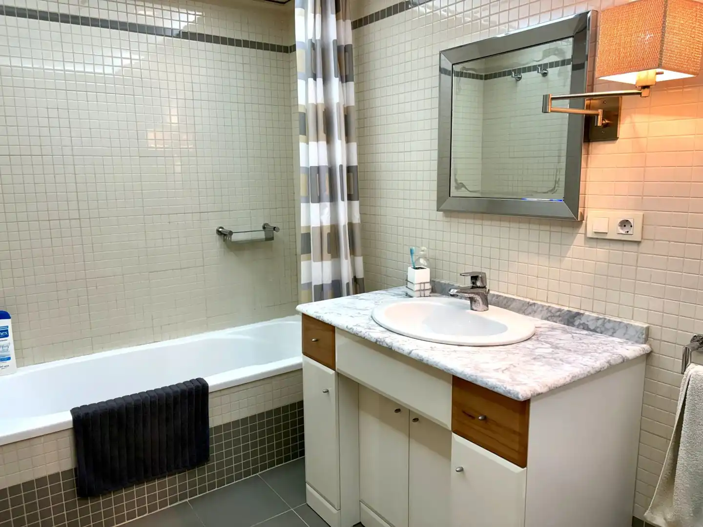 Bathroom of Flat for rent in Castellón de la Plana / Castelló de la Plana  with Air Conditioner, Heating and Terrace