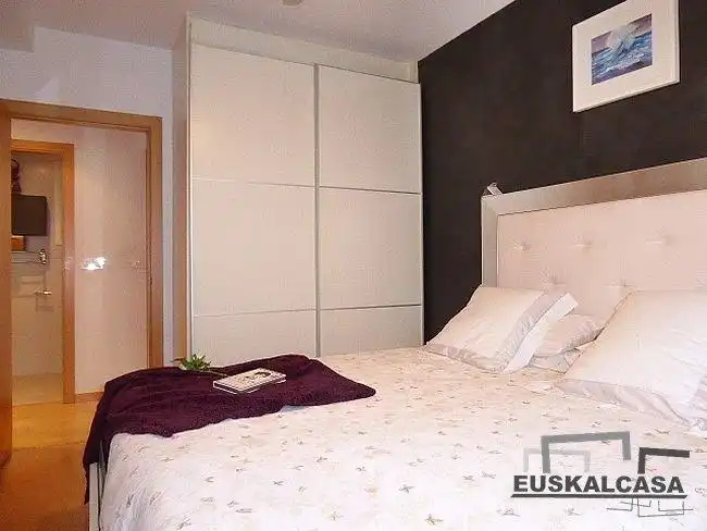 Bedroom of Flat for sale in Errekalde