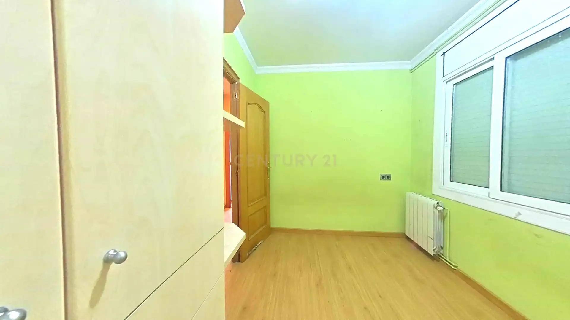 Piso en venta en Carrer de la Llanera, Sabadell, Spain, Ca n'Oriac