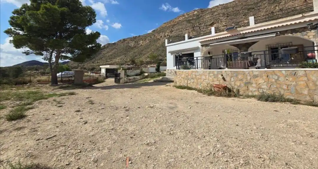 Vista exterior de Casa o chalet en venta en Agost con Aire acondicionado, Jardín privado y Terraza