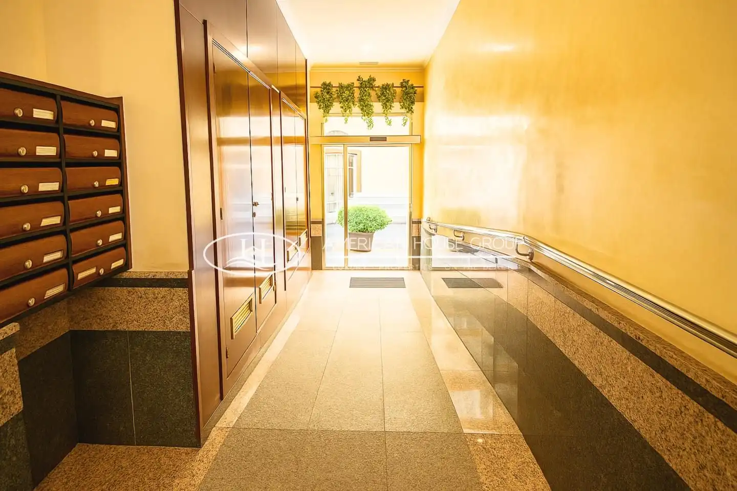 Piso con ascensor en venta en Núcleo urbano, imagen 2